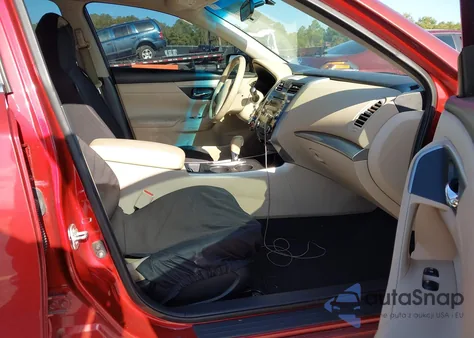 2015 Nissan Altima 2.5 S z USA, uszkodzony, nr VIN 1N4AL3APXFC586762